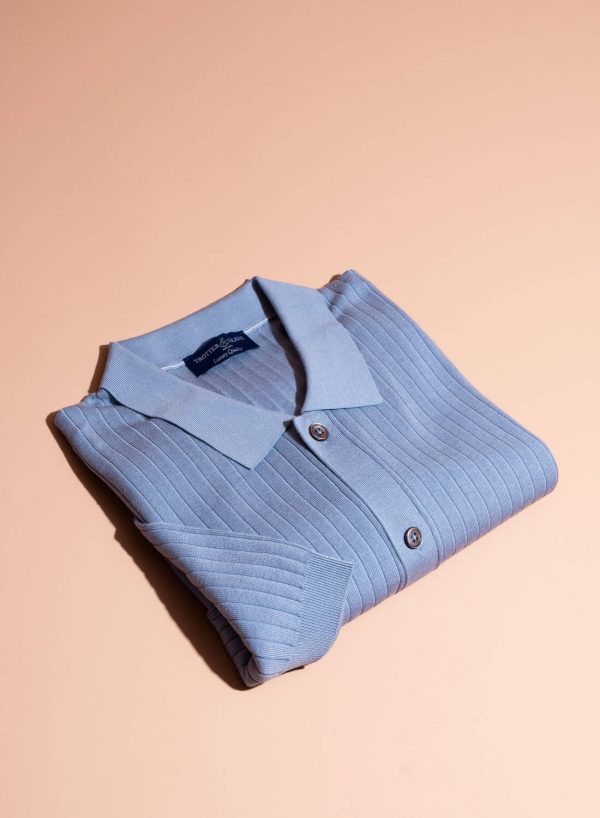 Short Sleeve Button Thru